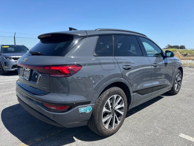 2025 Audi Q6 e-tron Prestige