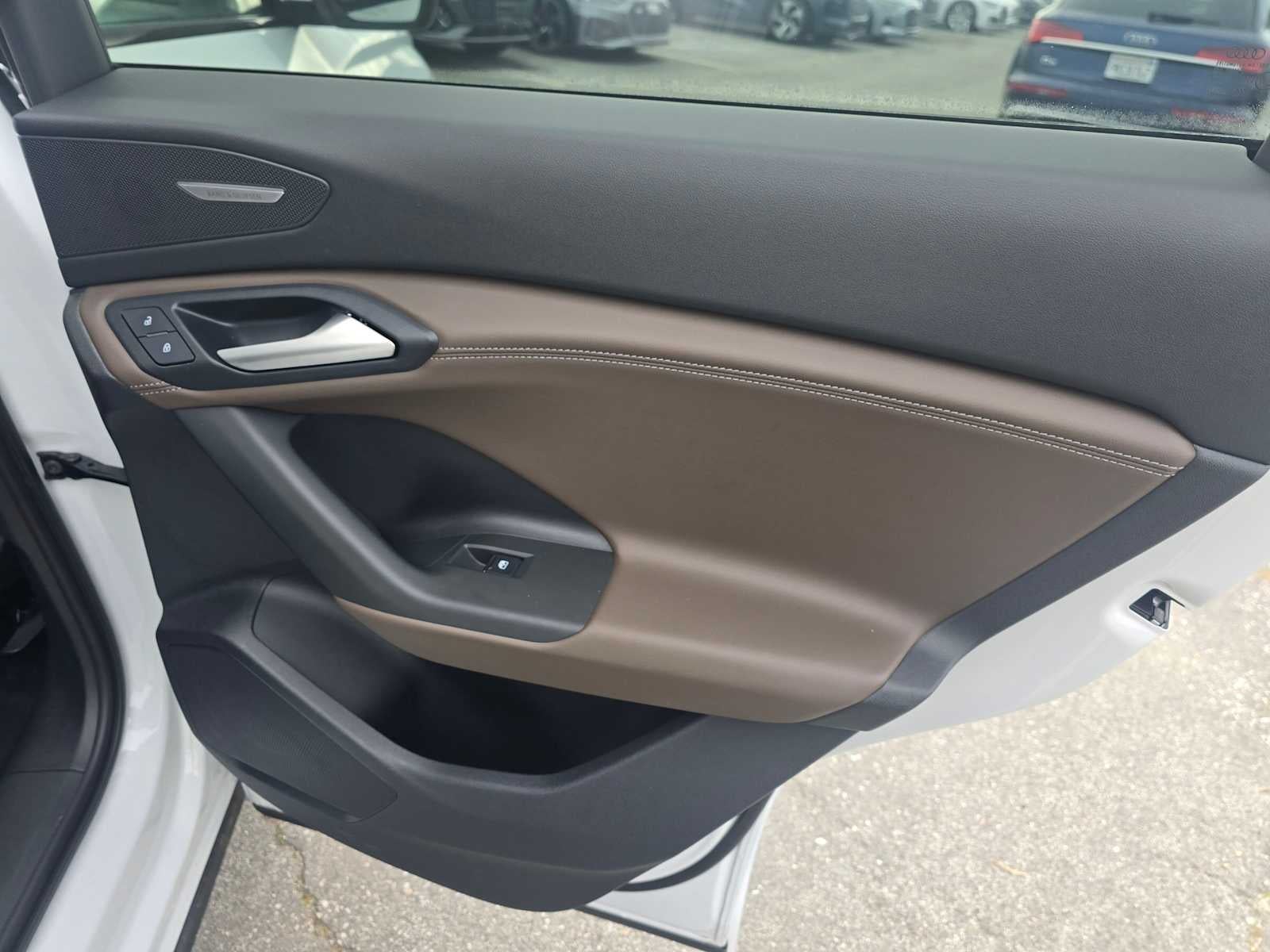 2025 Audi Q6 e-tron Prestige