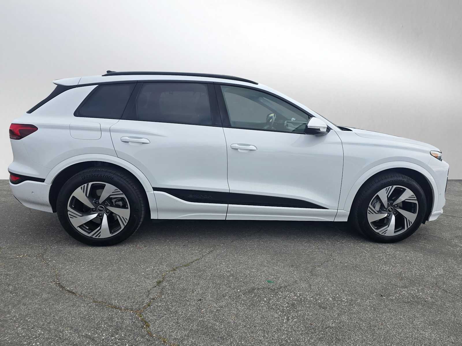 2025 Audi Q6 e-tron Prestige