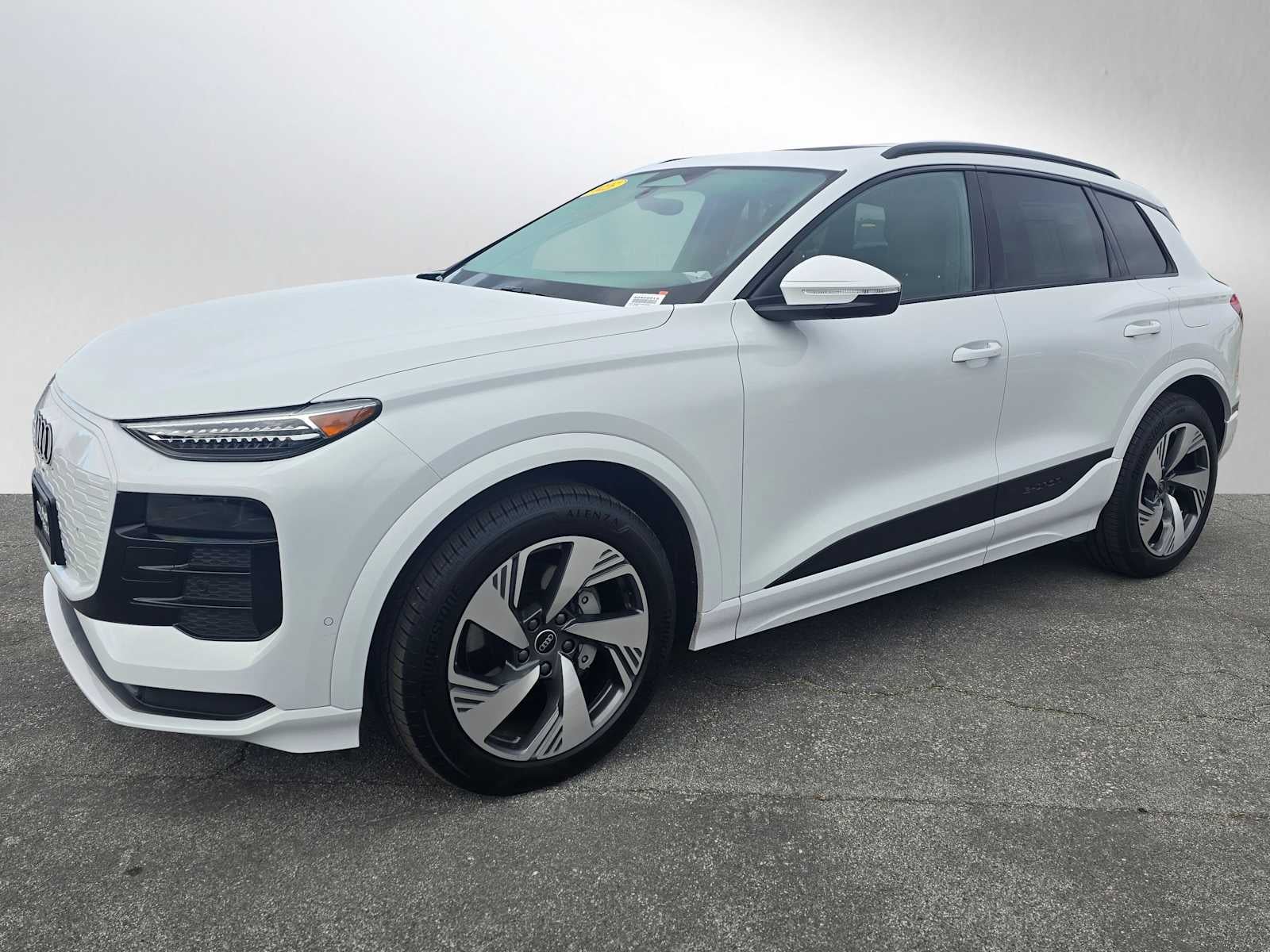 2025 Audi Q6 e-tron Prestige