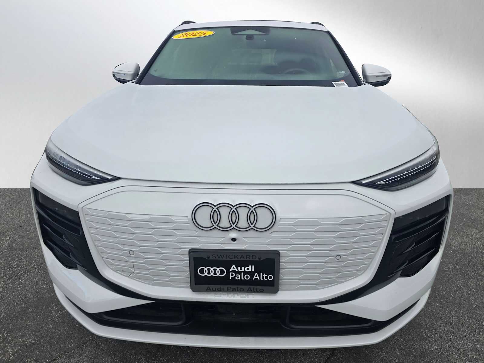 2025 Audi Q6 e-tron Prestige