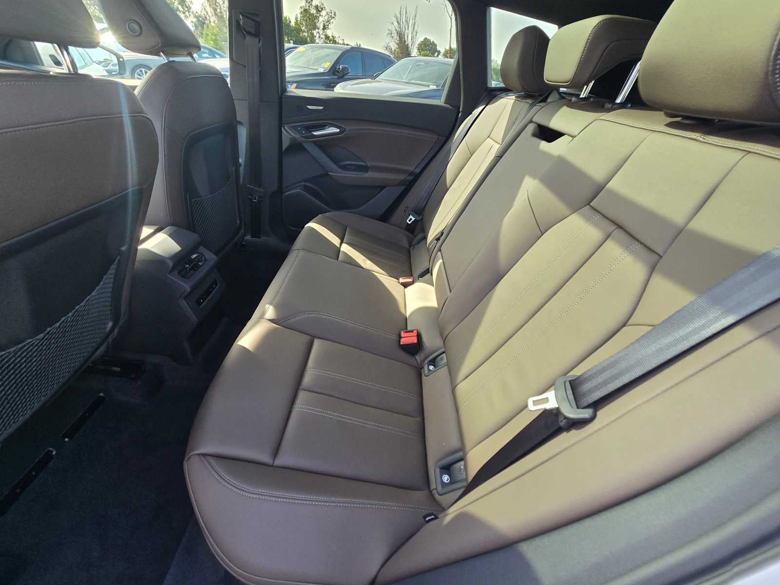 2025 Audi Q6 e-tron Prestige