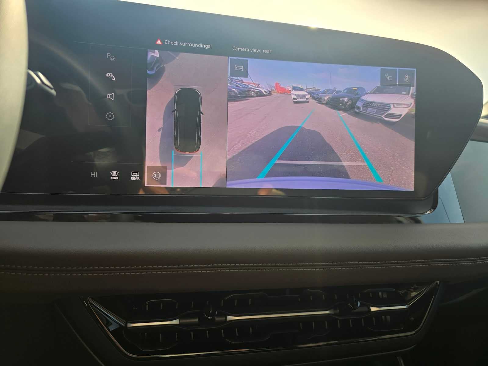 2025 Audi Q6 e-tron Prestige