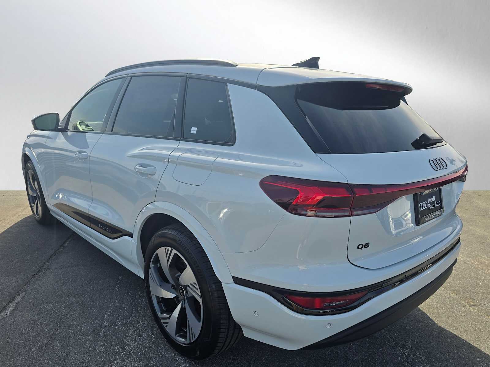 2025 Audi Q6 e-tron Prestige