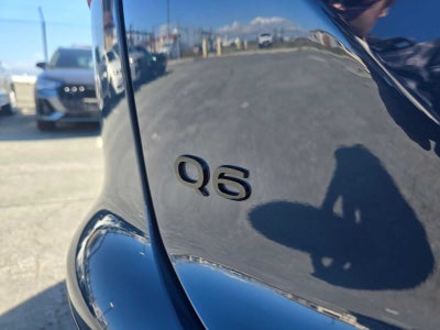 2025 Audi Q6 e-tron Prestige