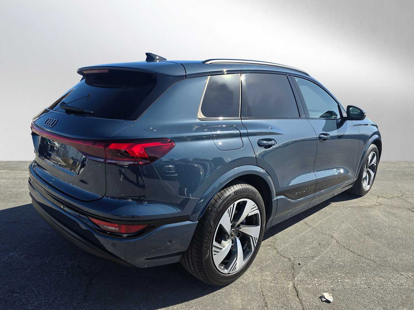 2025 Audi Q6 e-tron Prestige