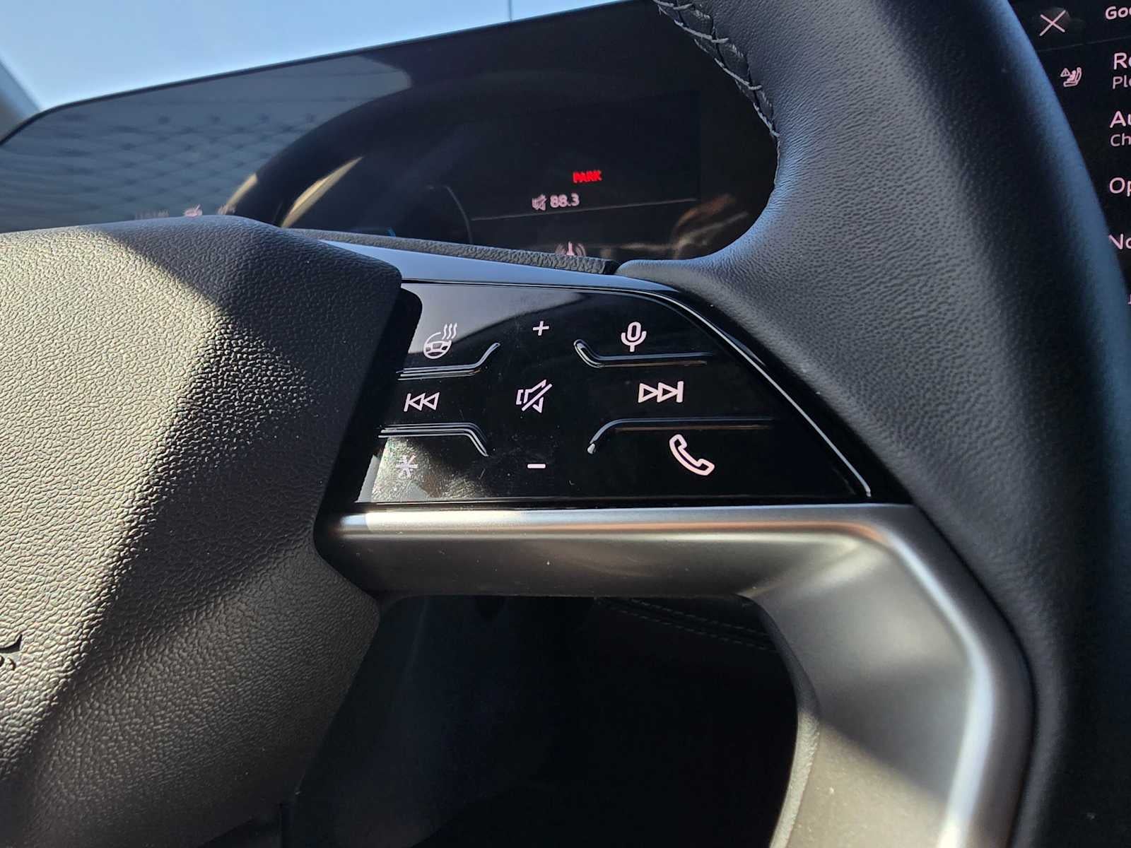 2025 Audi Q6 e-tron Prestige