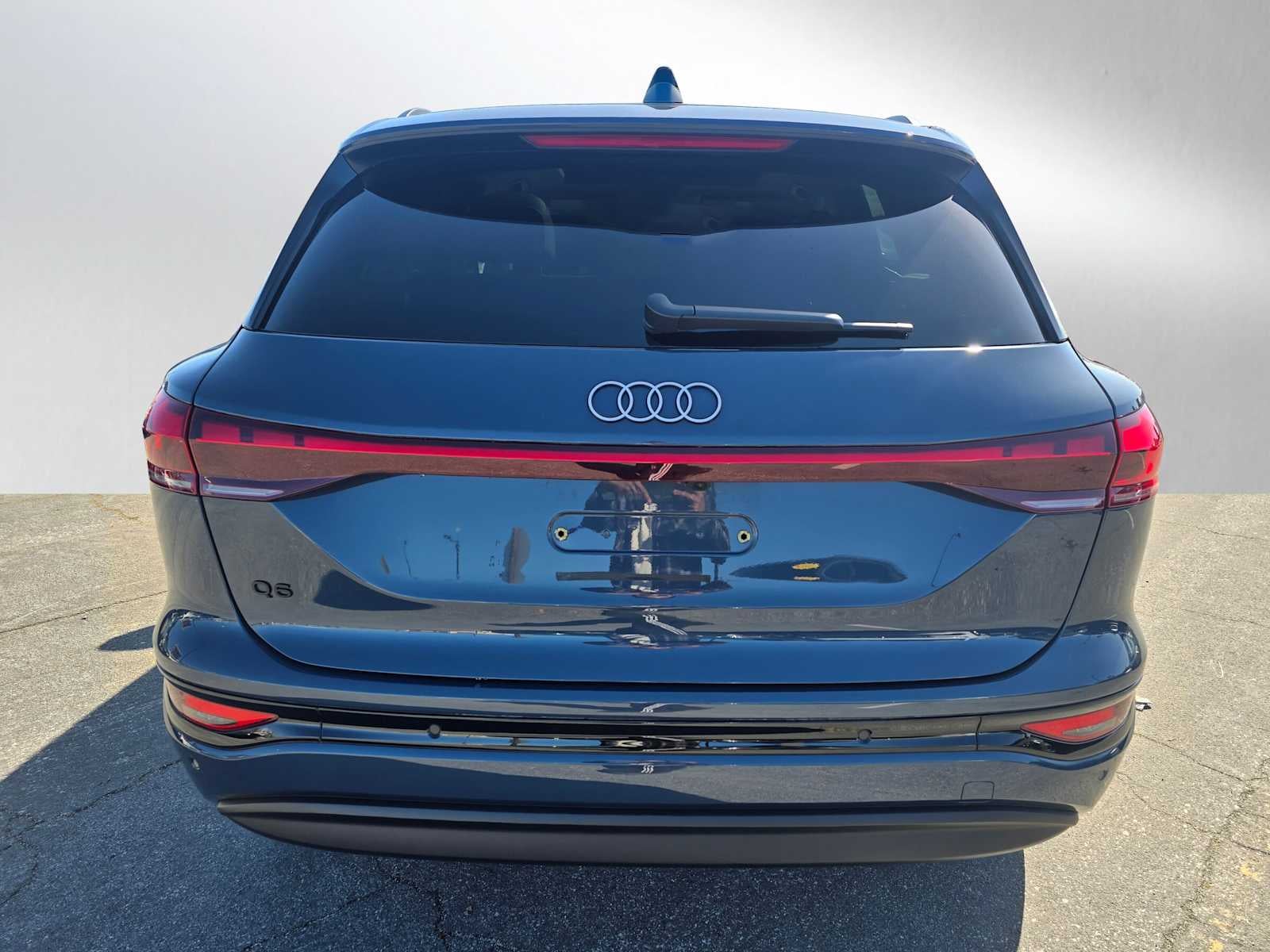 2025 Audi Q6 e-tron Prestige
