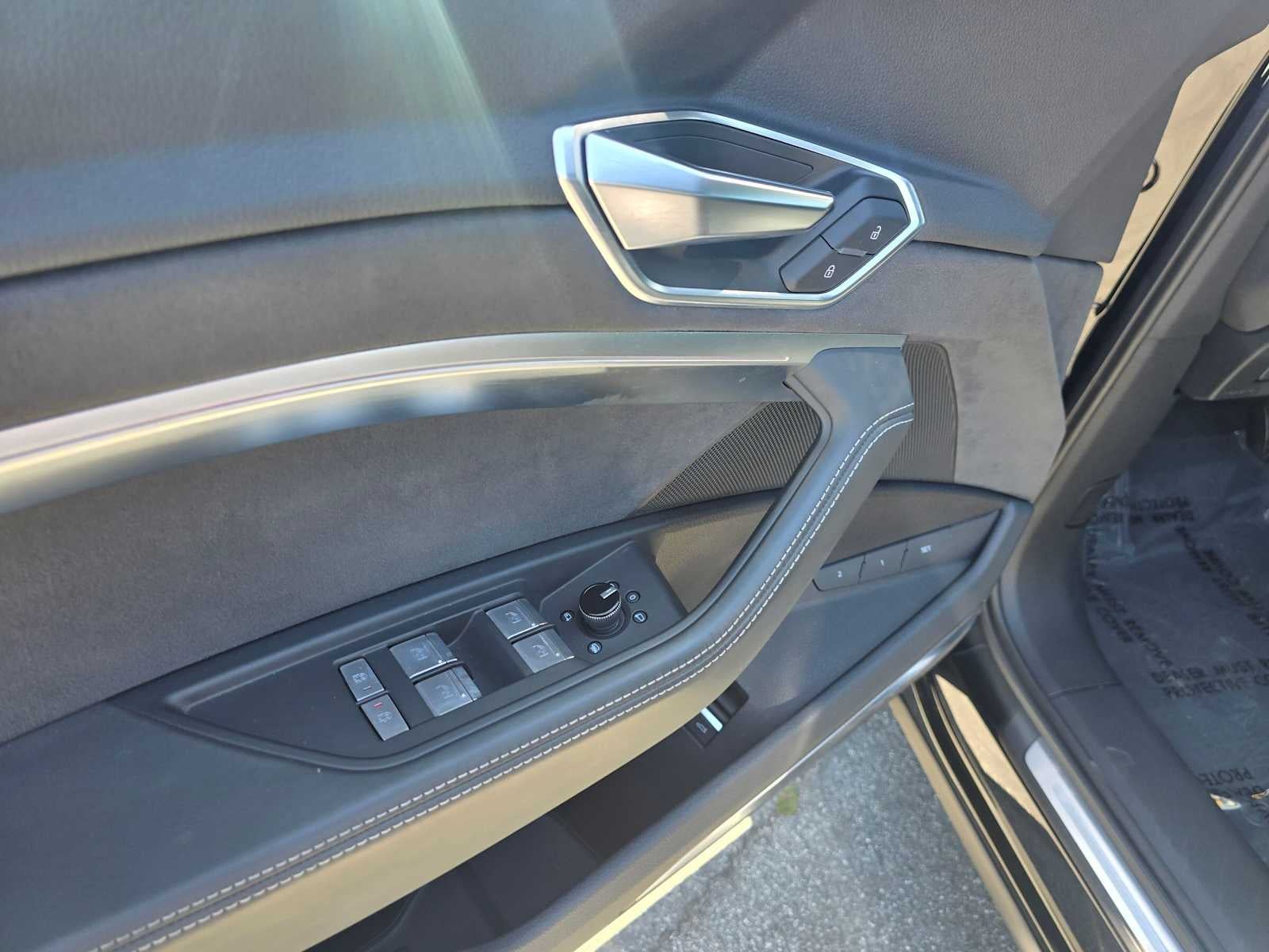 2023 Audi e-tron S Sportback Prestige