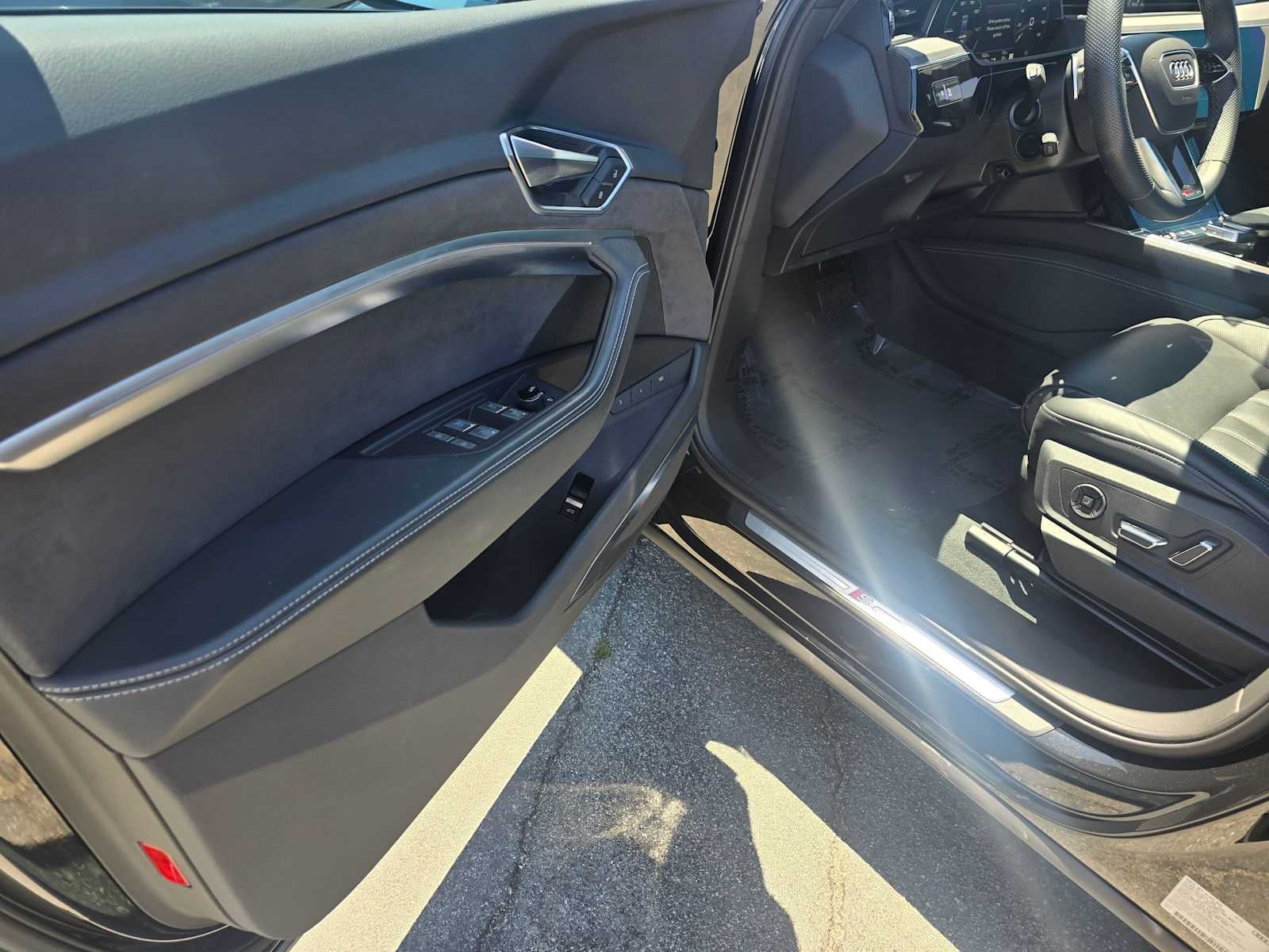 2023 Audi e-tron S Sportback Prestige