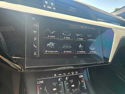 2023 Audi e-tron S Sportback Prestige