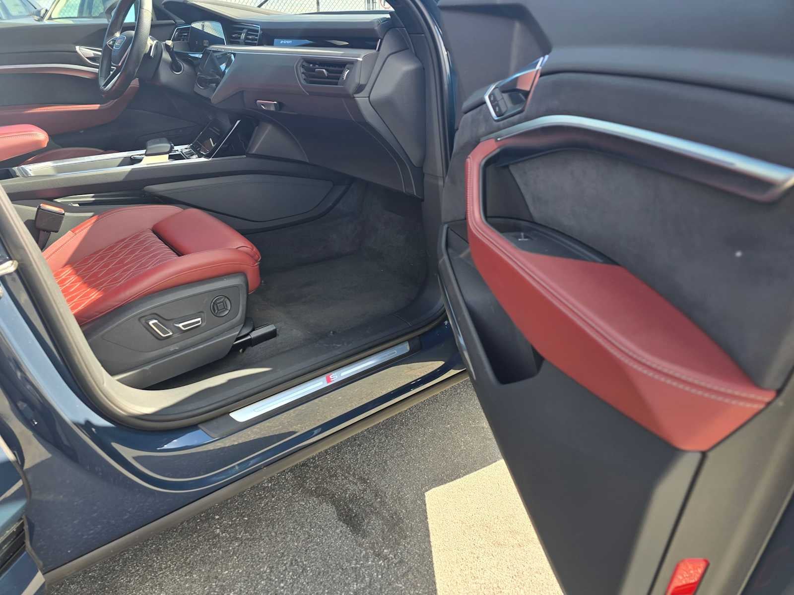 2023 Audi e-tron S Sportback Prestige