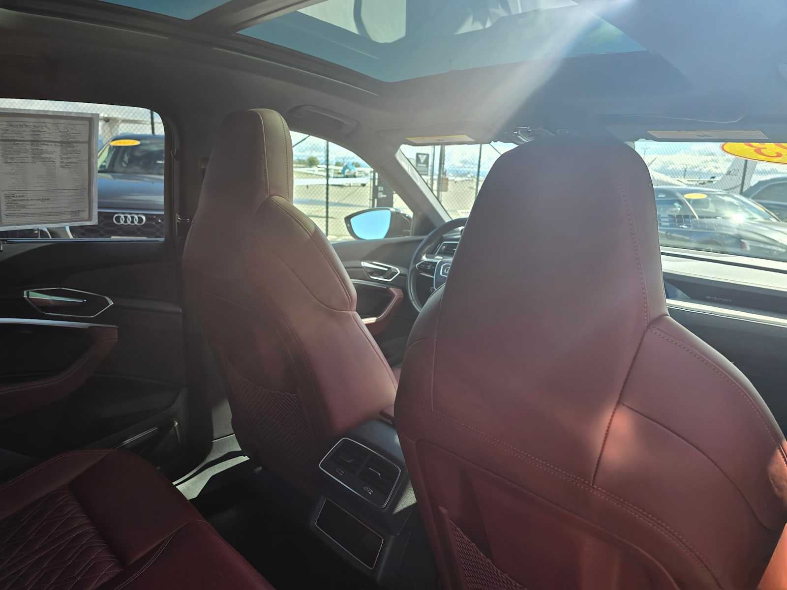 2023 Audi e-tron S Sportback Prestige