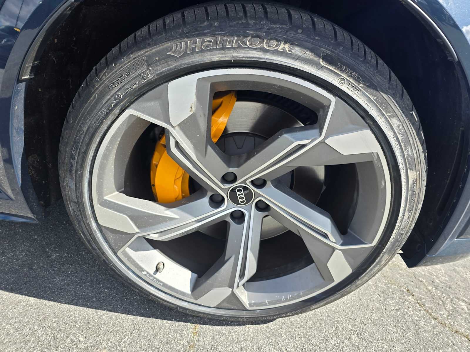 2023 Audi e-tron S Sportback Prestige