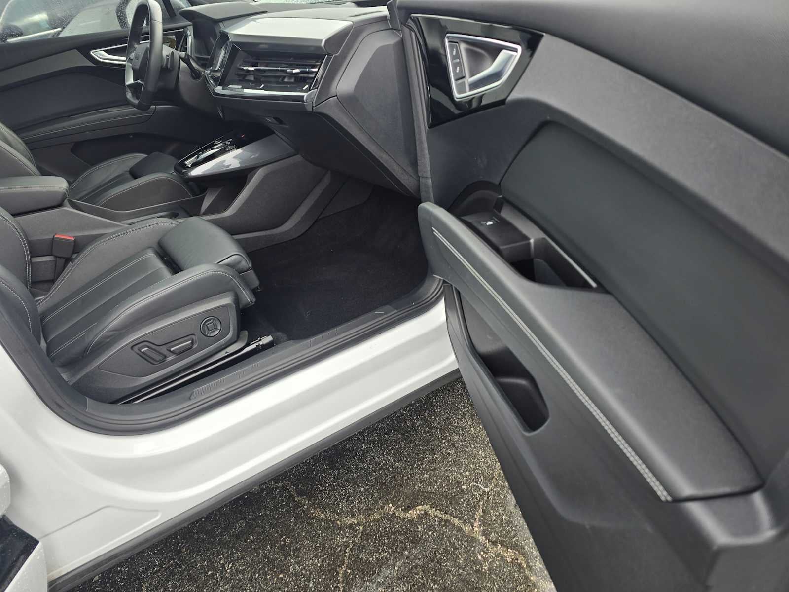 2023 Audi Q4 e-tron Sportback Prestige