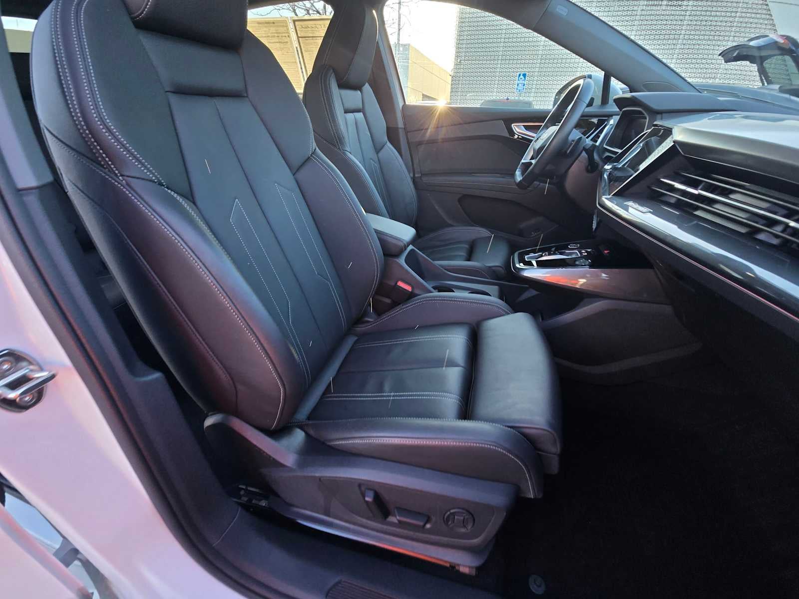 2024 Audi Q4 e-tron Sportback Prestige