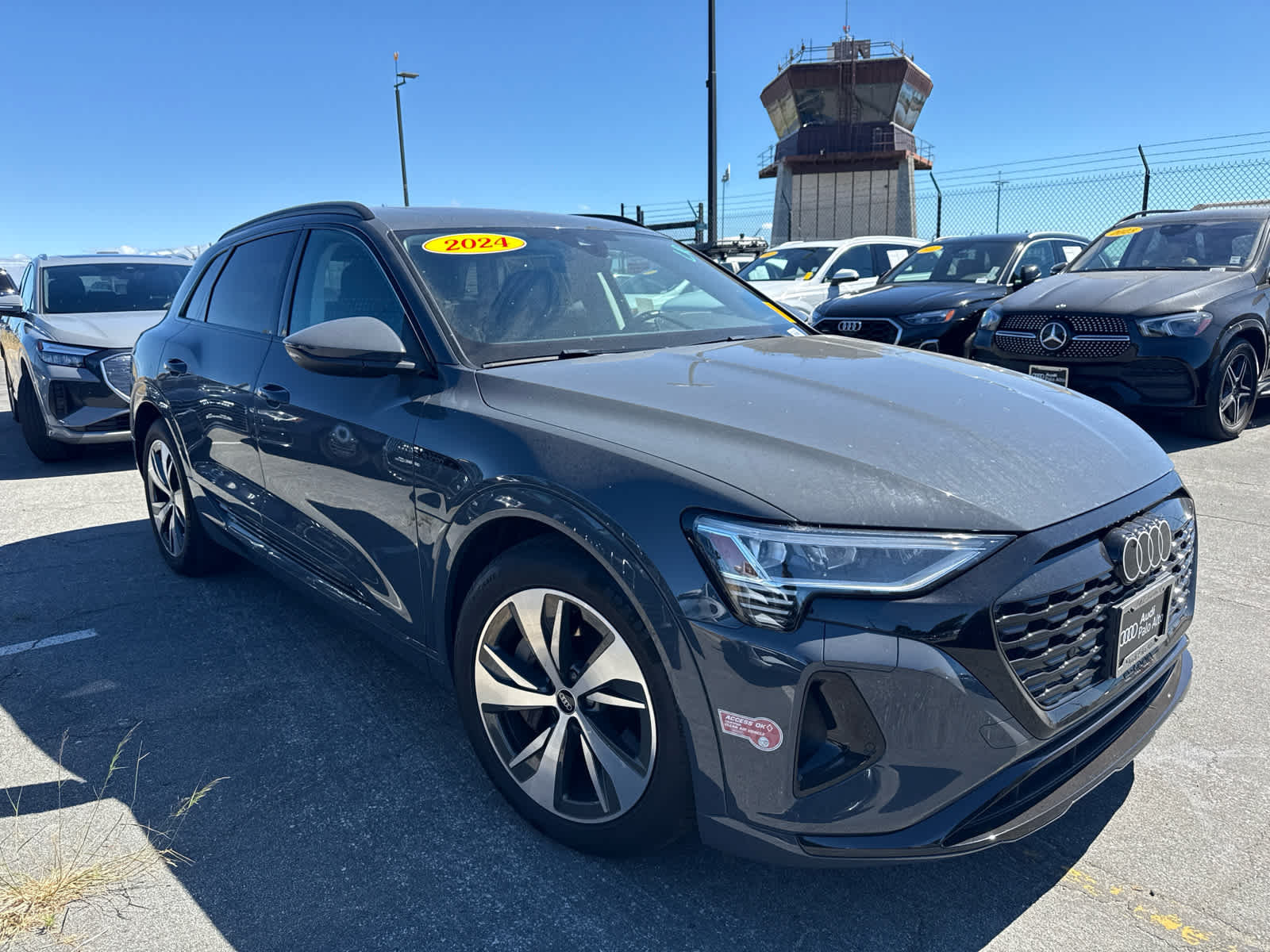 2024 Audi Q8 e-tron Premium