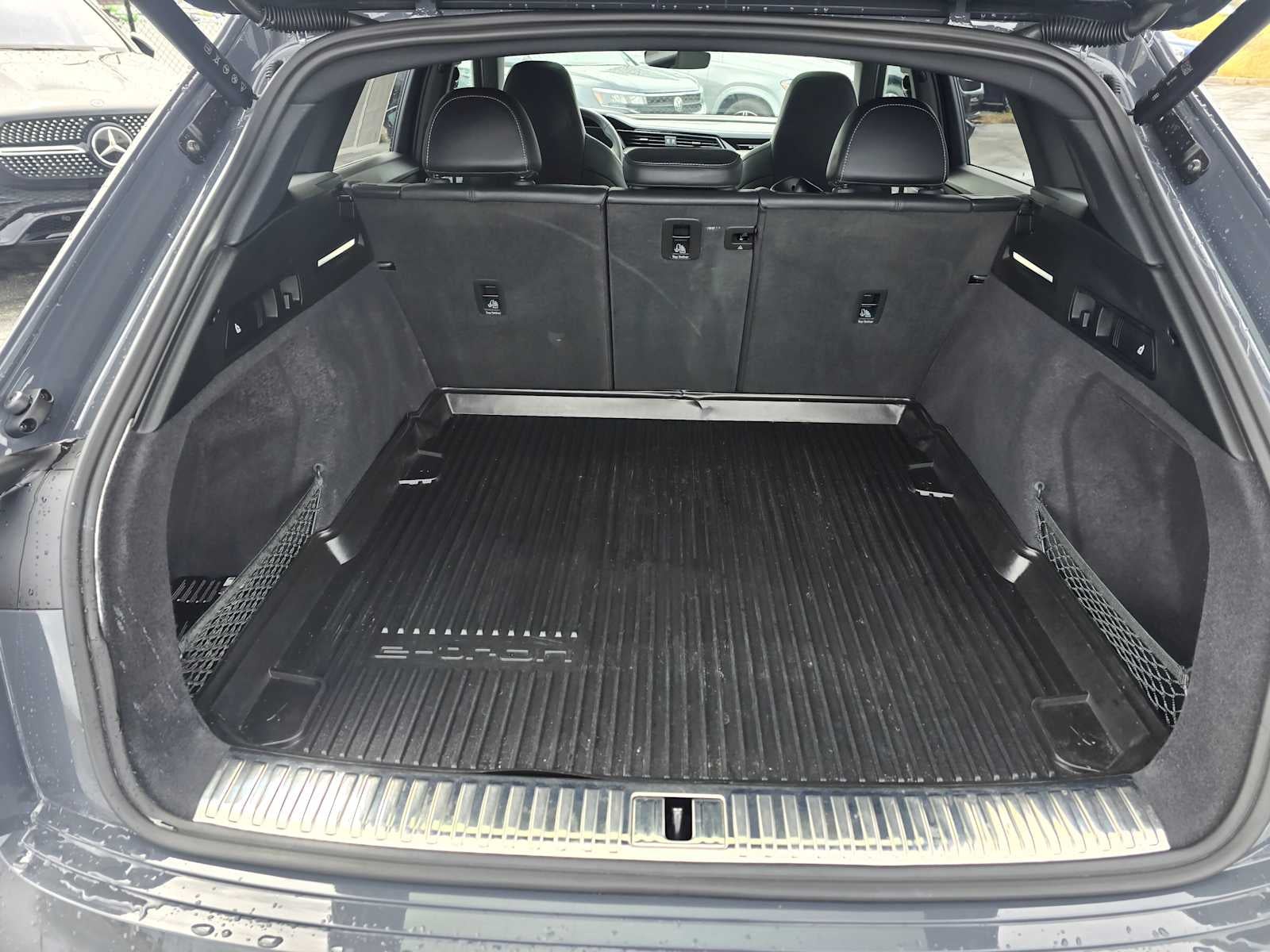 2024 Audi SQ8 e-tron Premium Plus