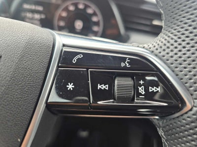 2024 Audi SQ8 e-tron Premium Plus