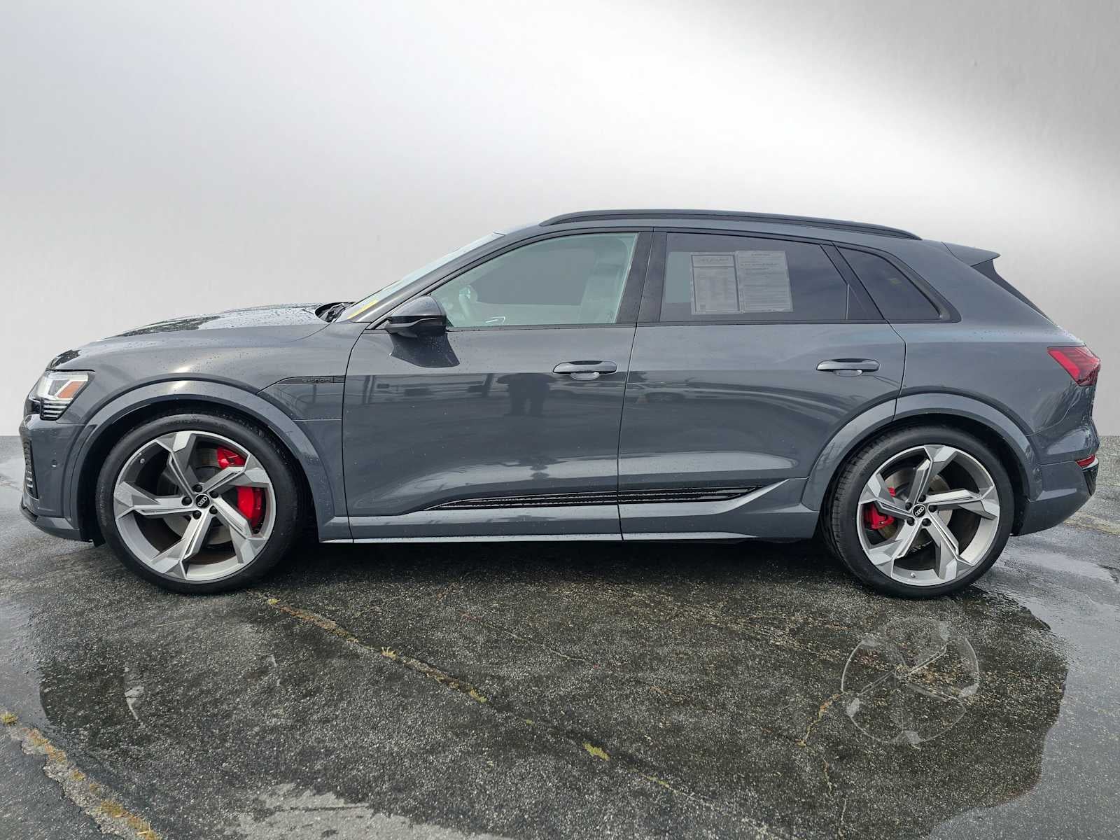 2024 Audi SQ8 e-tron Premium Plus