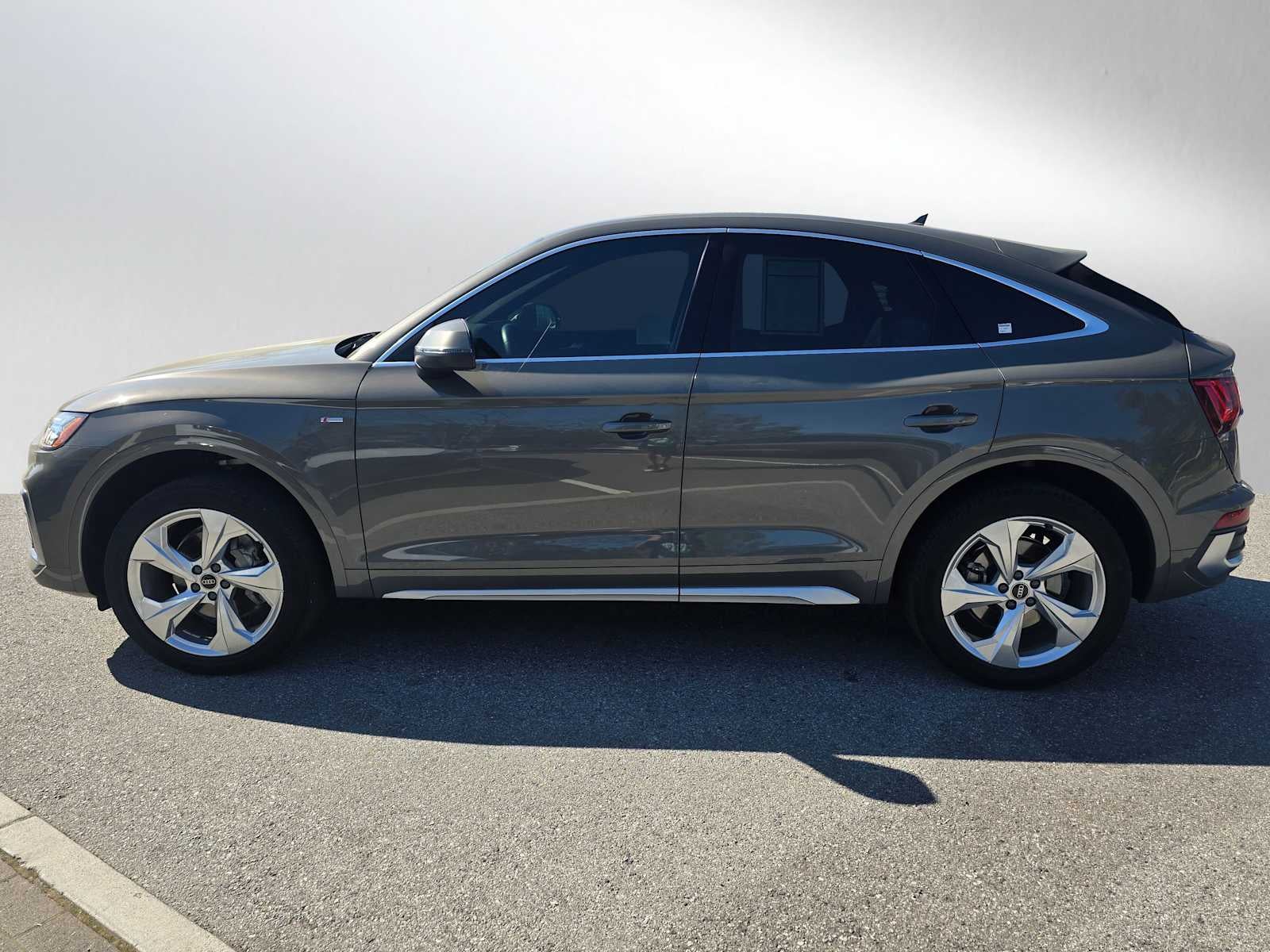 2023 Audi Q5 Sportback S line Premium Plus