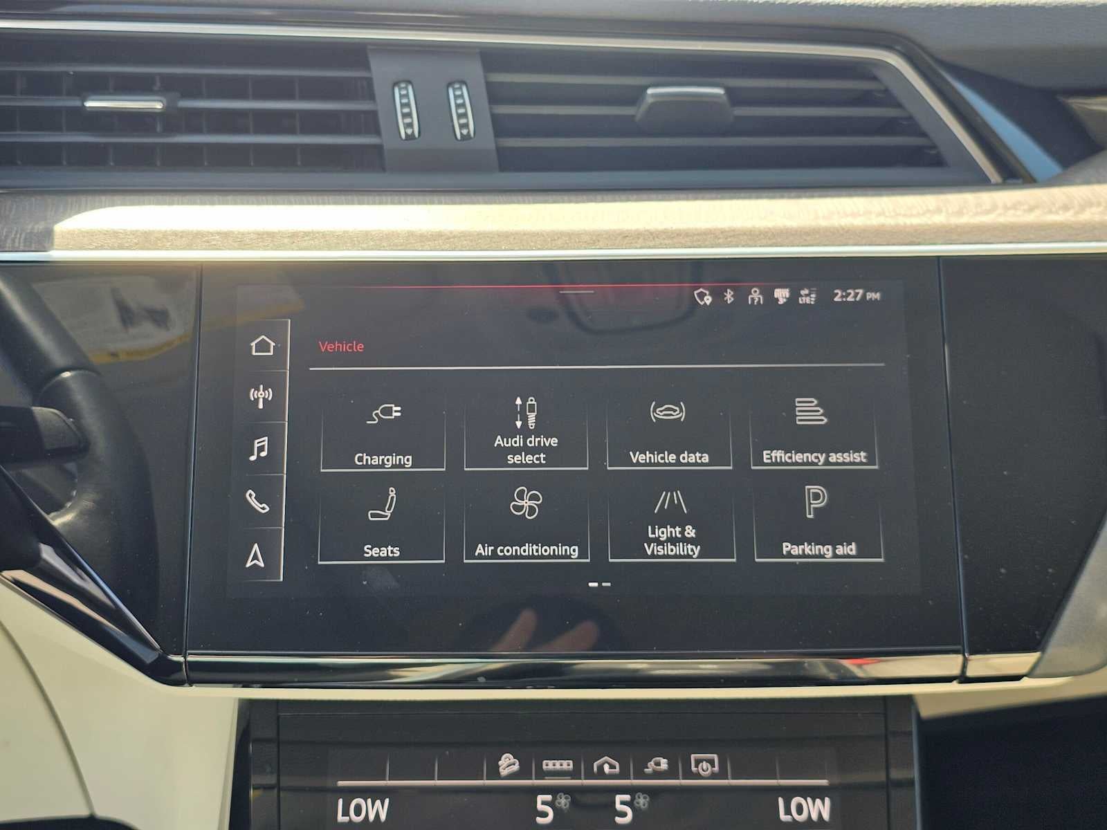 2024 Audi Q8 e-tron Premium Plus