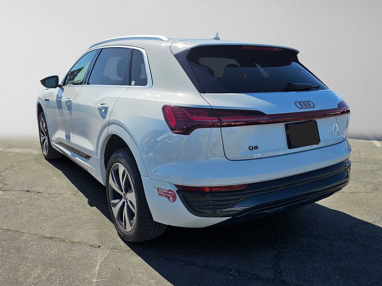 2024 Audi Q8 e-tron Premium Plus