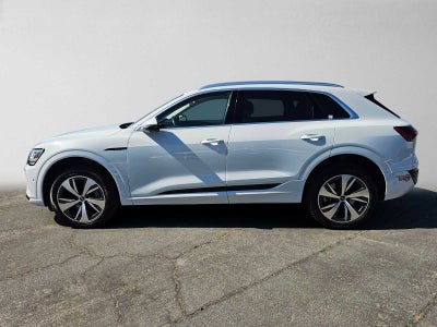 2024 Audi Q8 e-tron Premium Plus