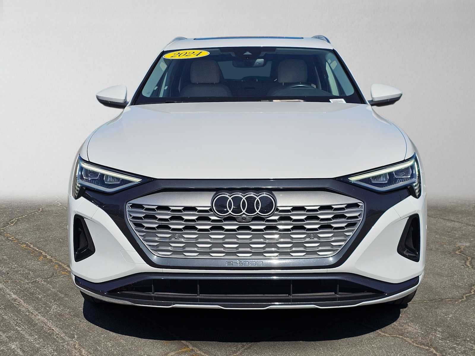 2024 Audi Q8 e-tron Premium Plus