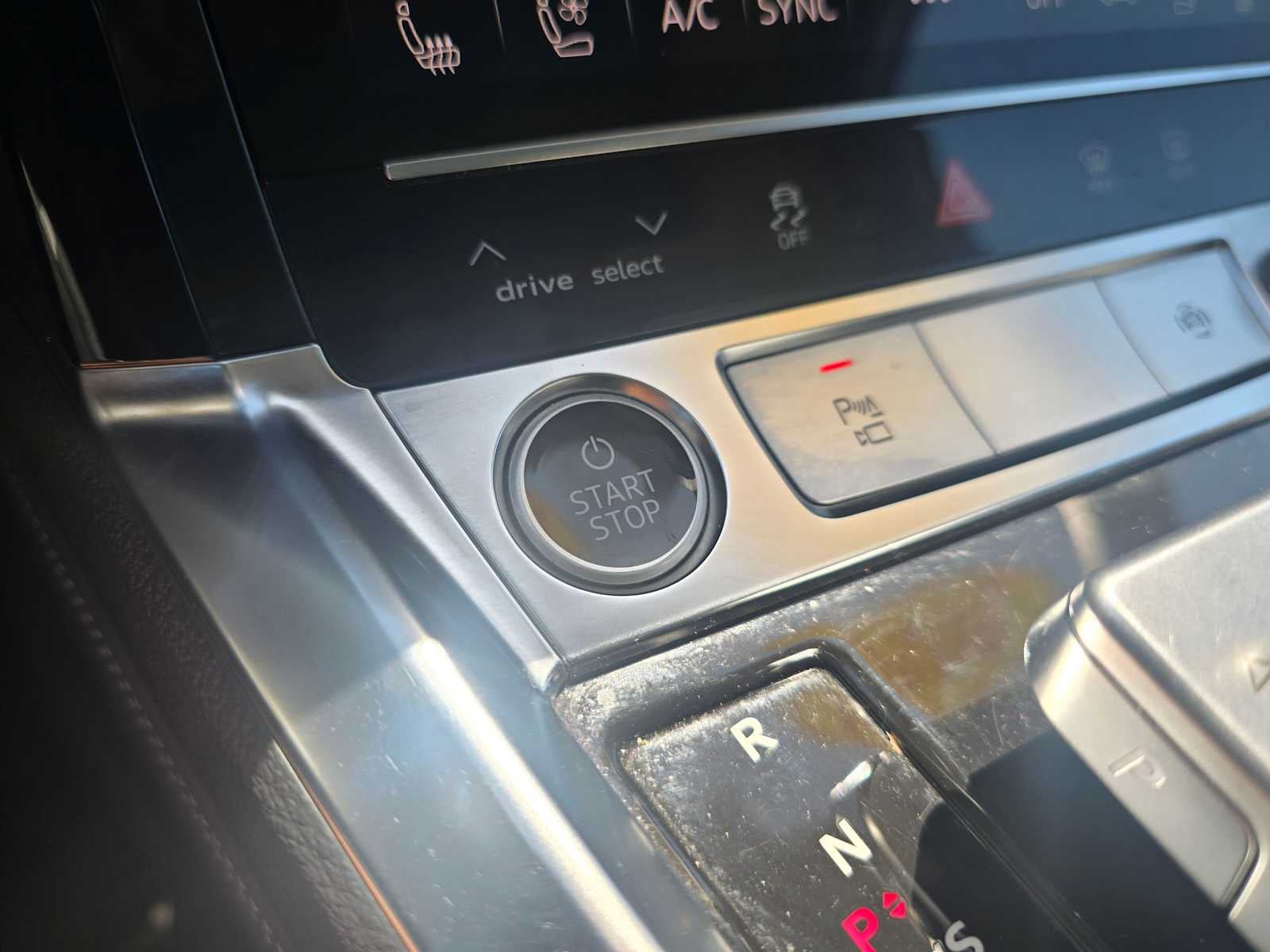 2024 Audi Q8 e-tron Premium Plus
