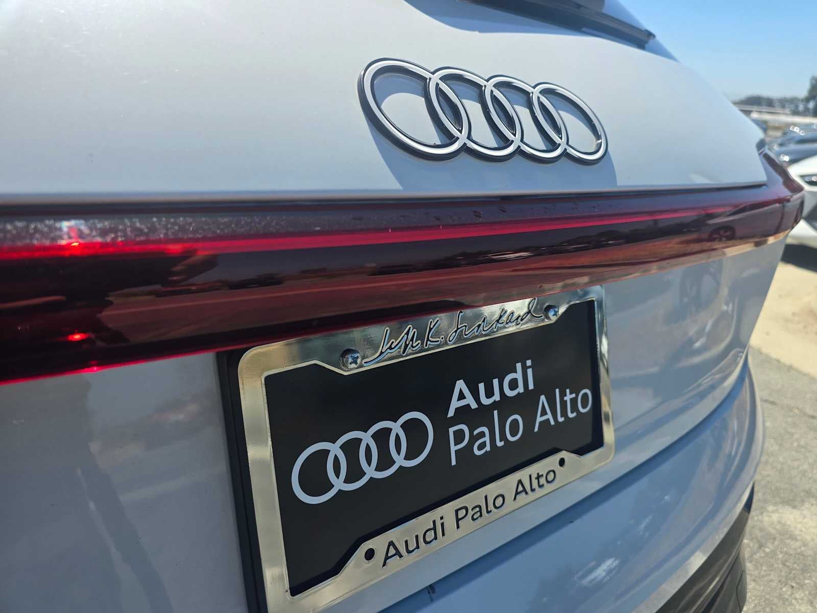2024 Audi Q8 e-tron Premium Plus