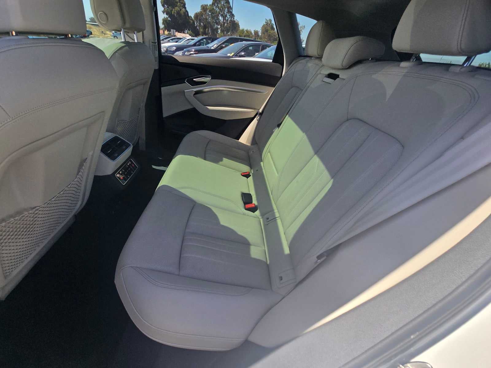 2024 Audi Q8 e-tron Premium Plus
