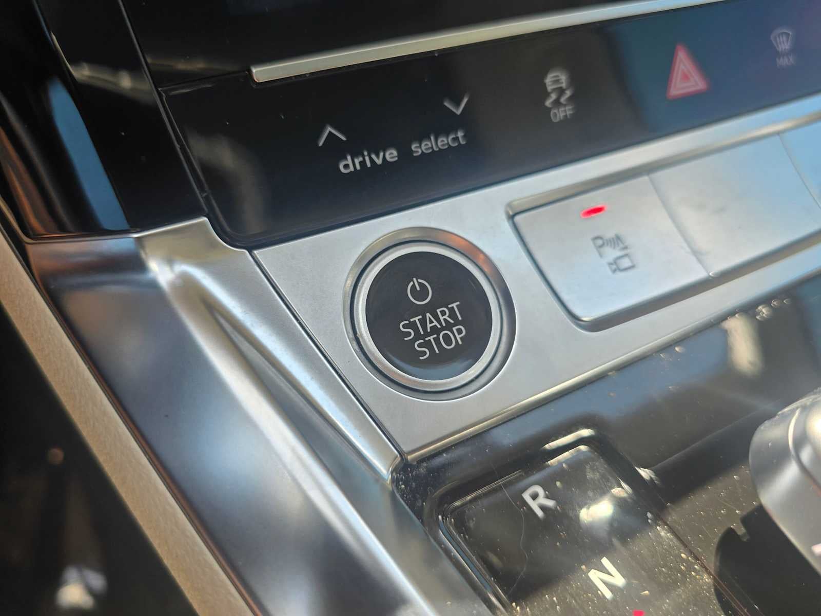 2024 Audi Q8 e-tron Premium Plus