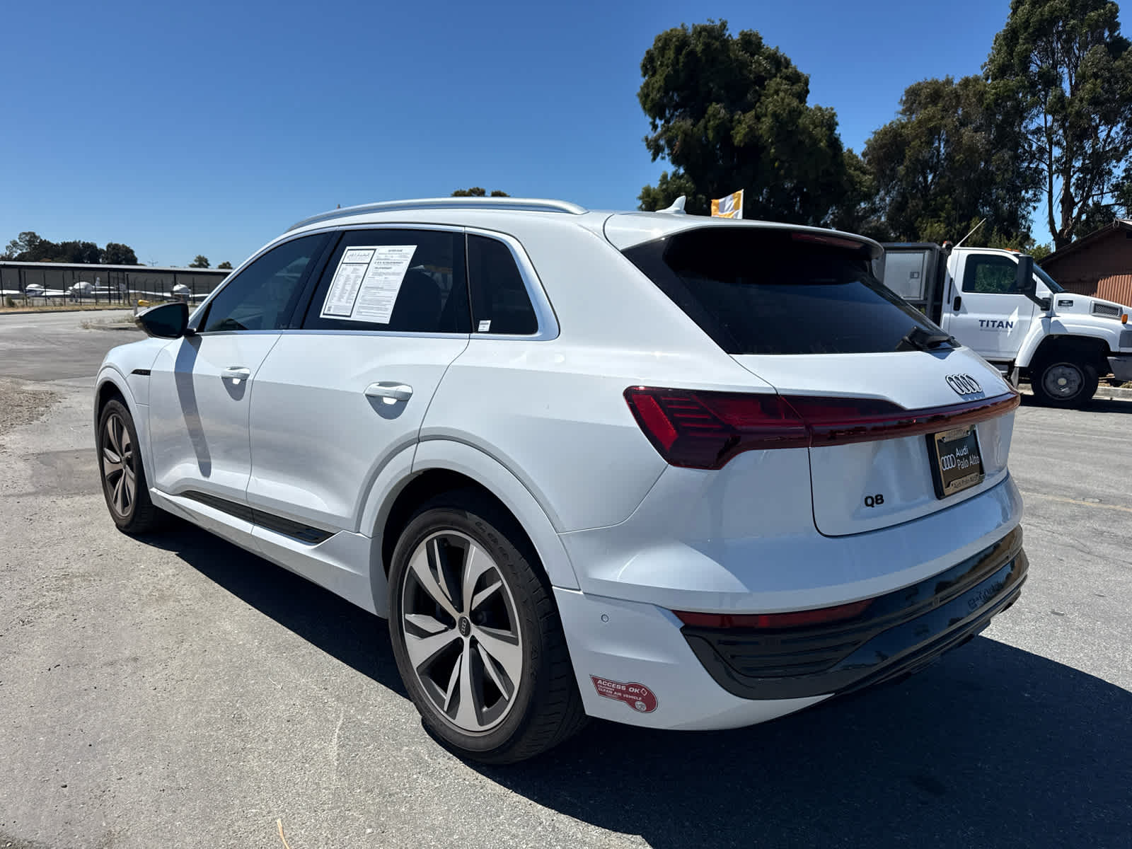 2024 Audi Q8 e-tron Premium Plus