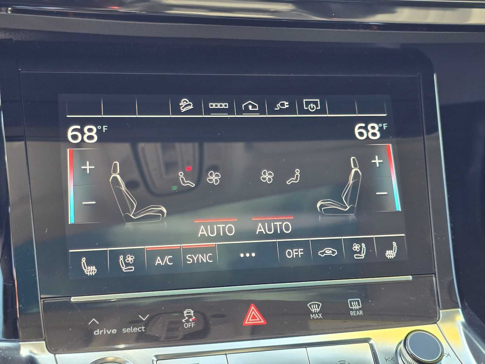 2024 Audi Q8 e-tron Premium Plus