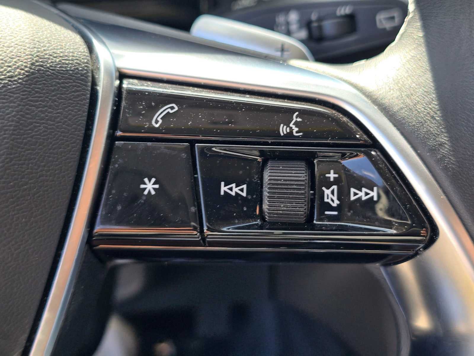 2024 Audi Q8 e-tron Premium Plus