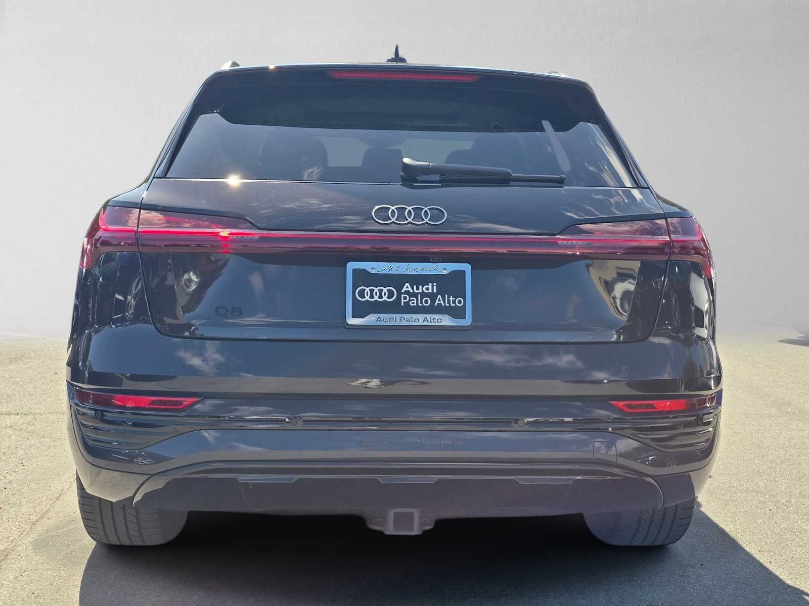 2024 Audi Q8 e-tron Premium Plus