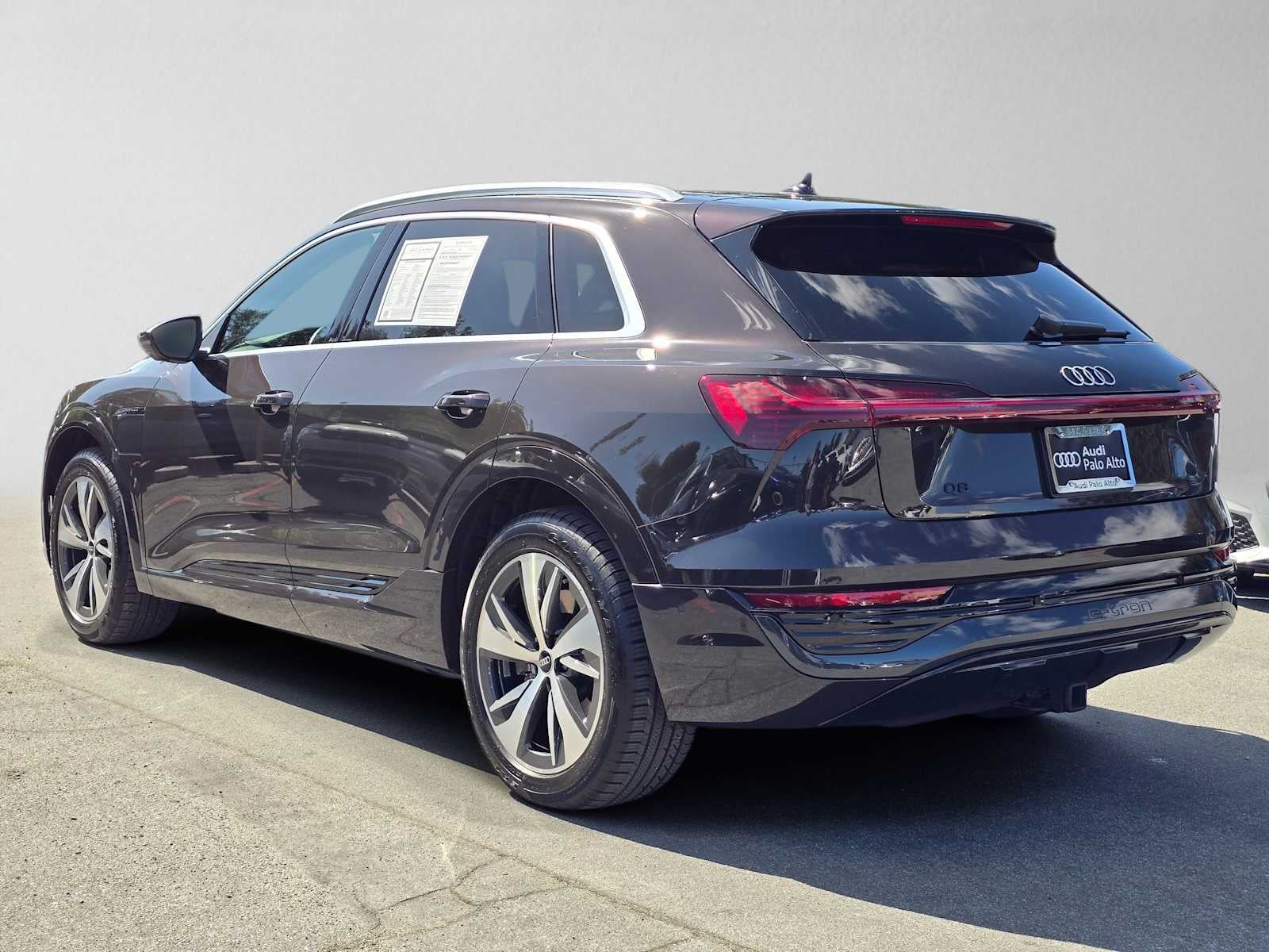 2024 Audi Q8 e-tron Premium Plus