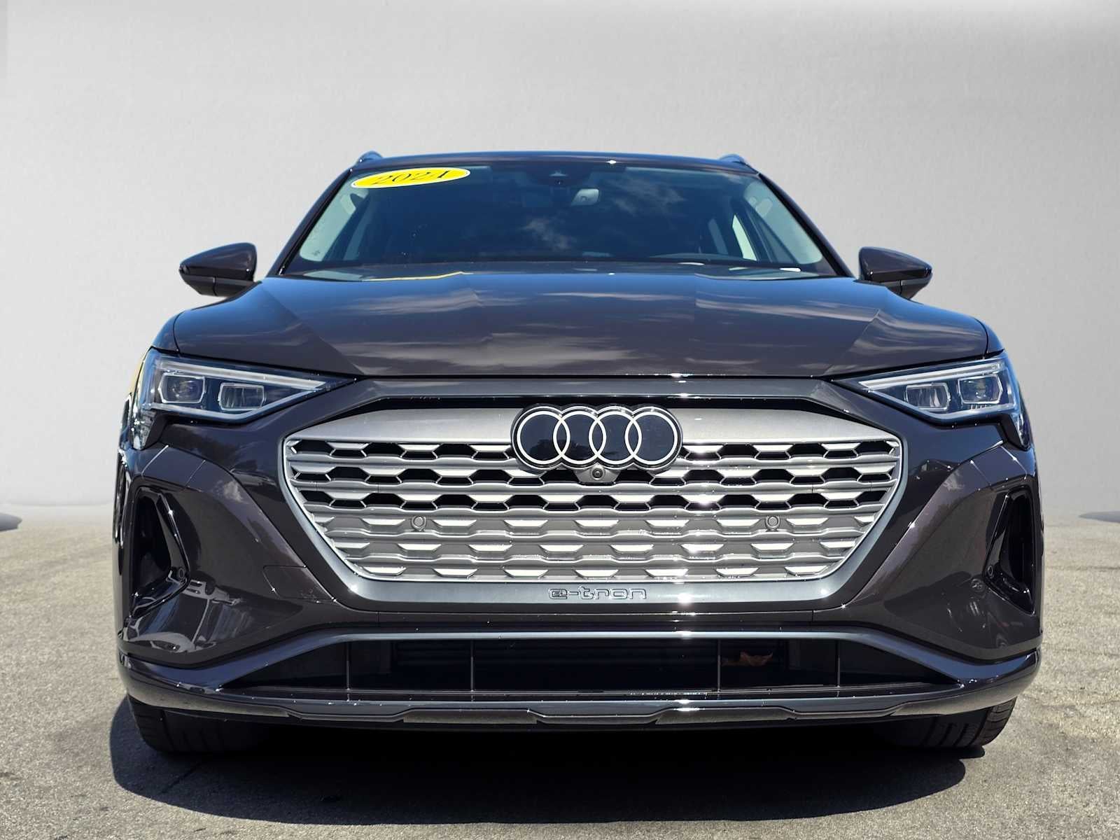 2024 Audi Q8 e-tron Premium Plus