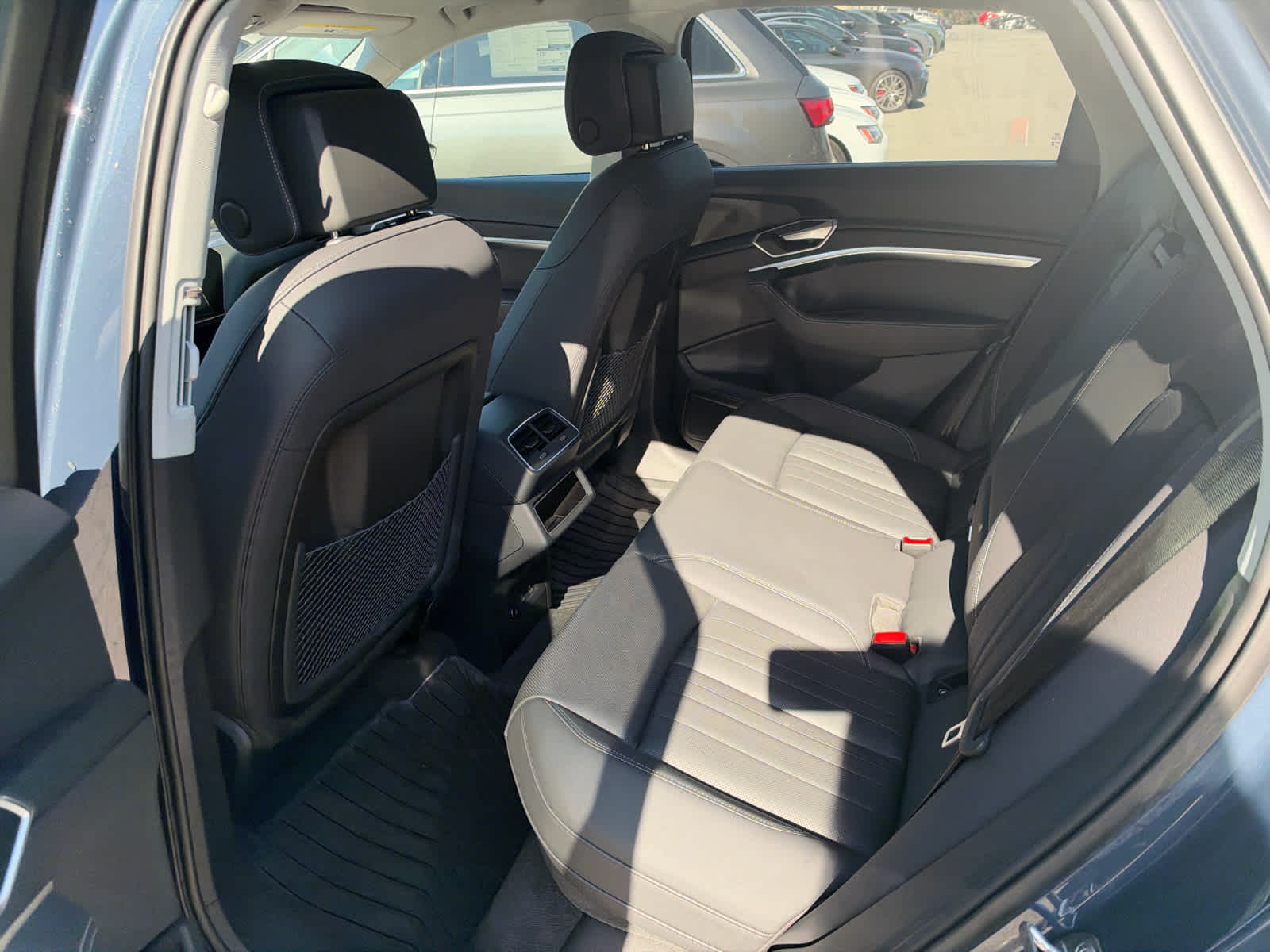 2024 Audi Q8 e-tron Premium Plus