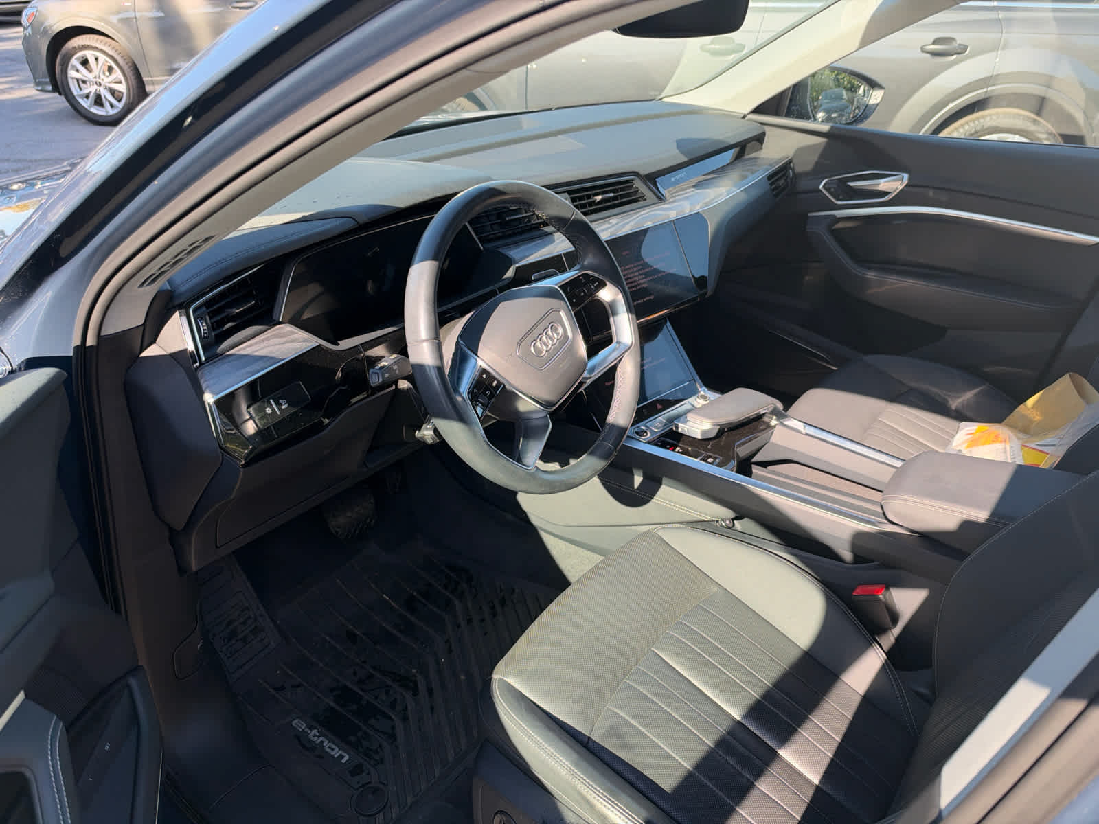 2024 Audi Q8 e-tron Premium Plus