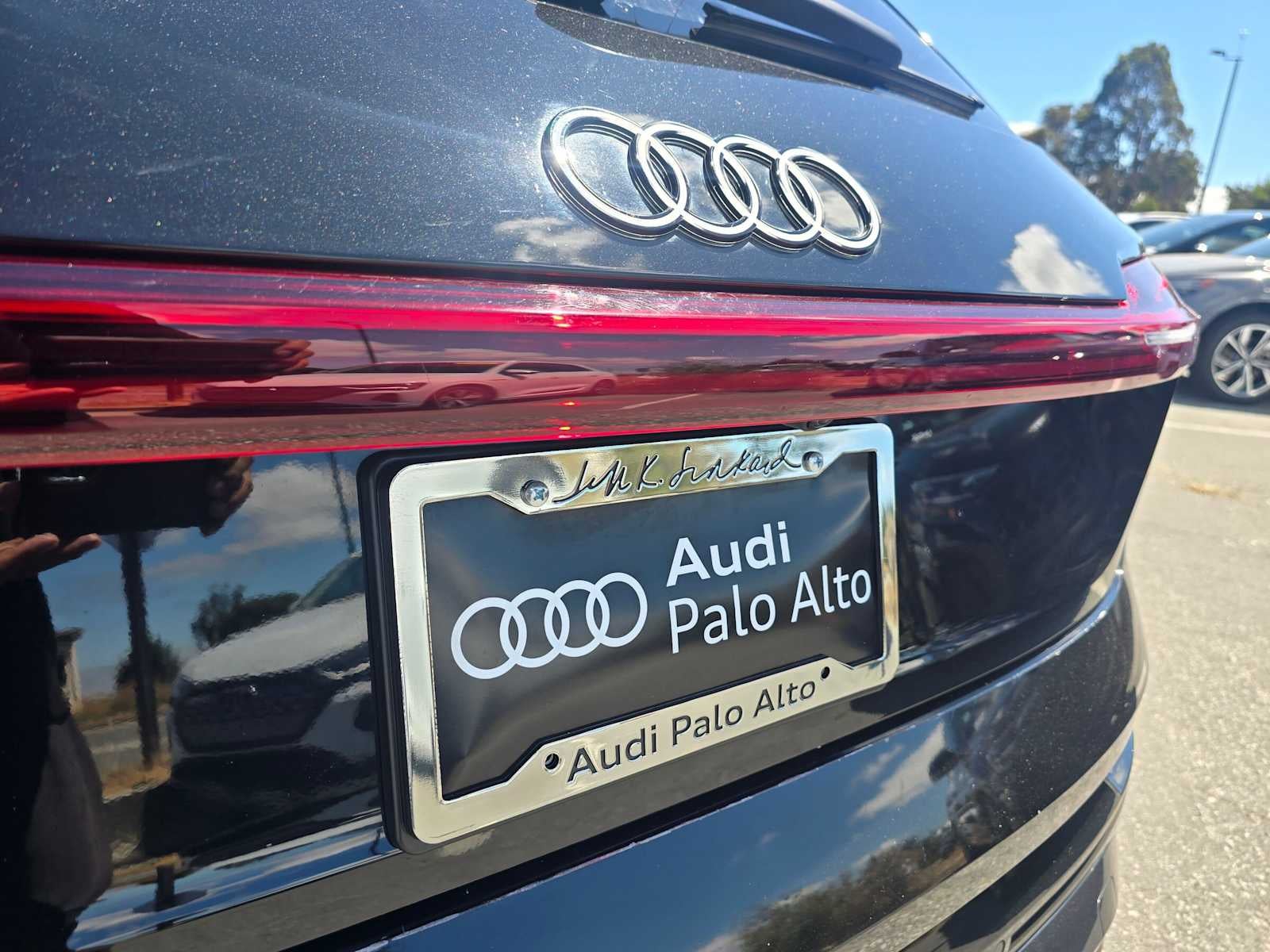 2024 Audi Q8 e-tron Premium Plus