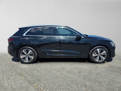 2024 Audi Q8 e-tron Premium Plus