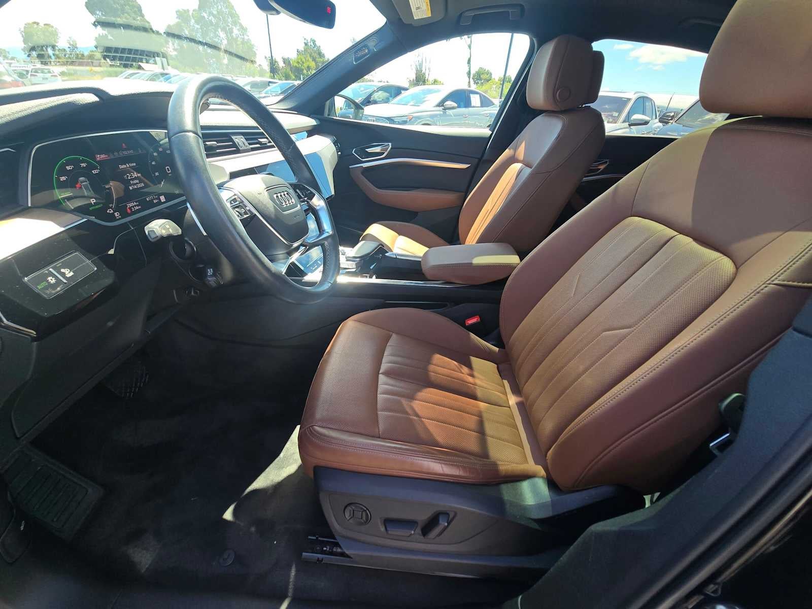 2024 Audi Q8 e-tron Premium Plus