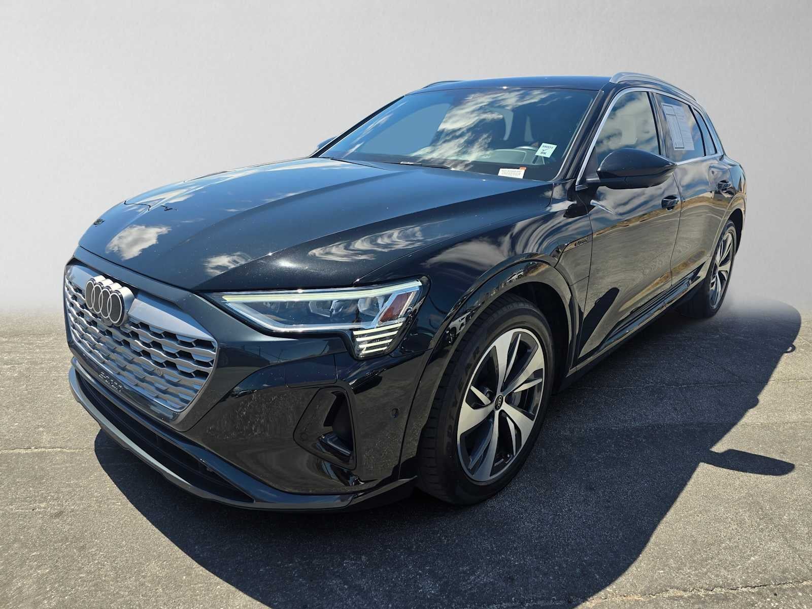 2024 Audi Q8 e-tron Premium Plus