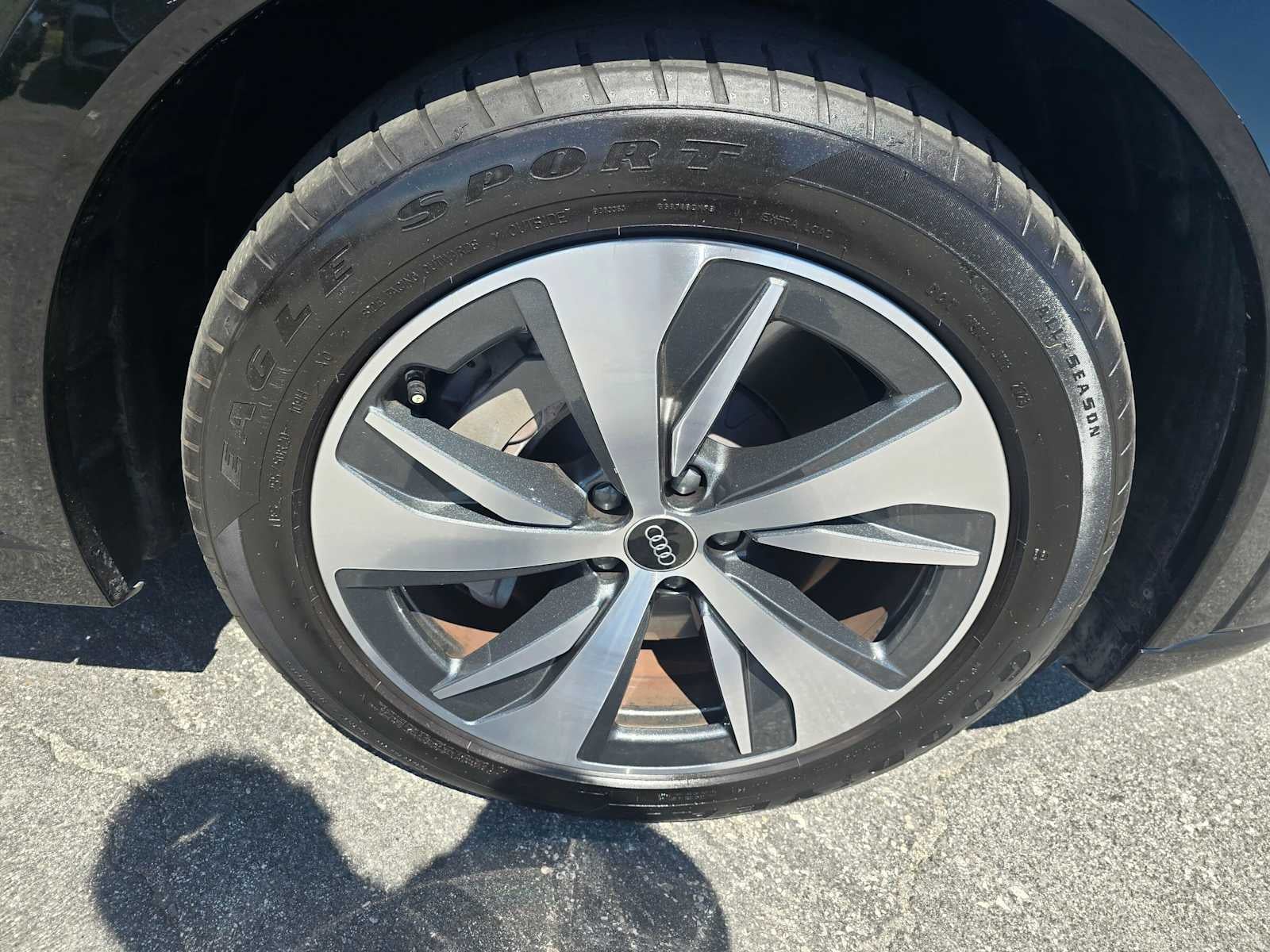 2024 Audi Q8 e-tron Premium Plus