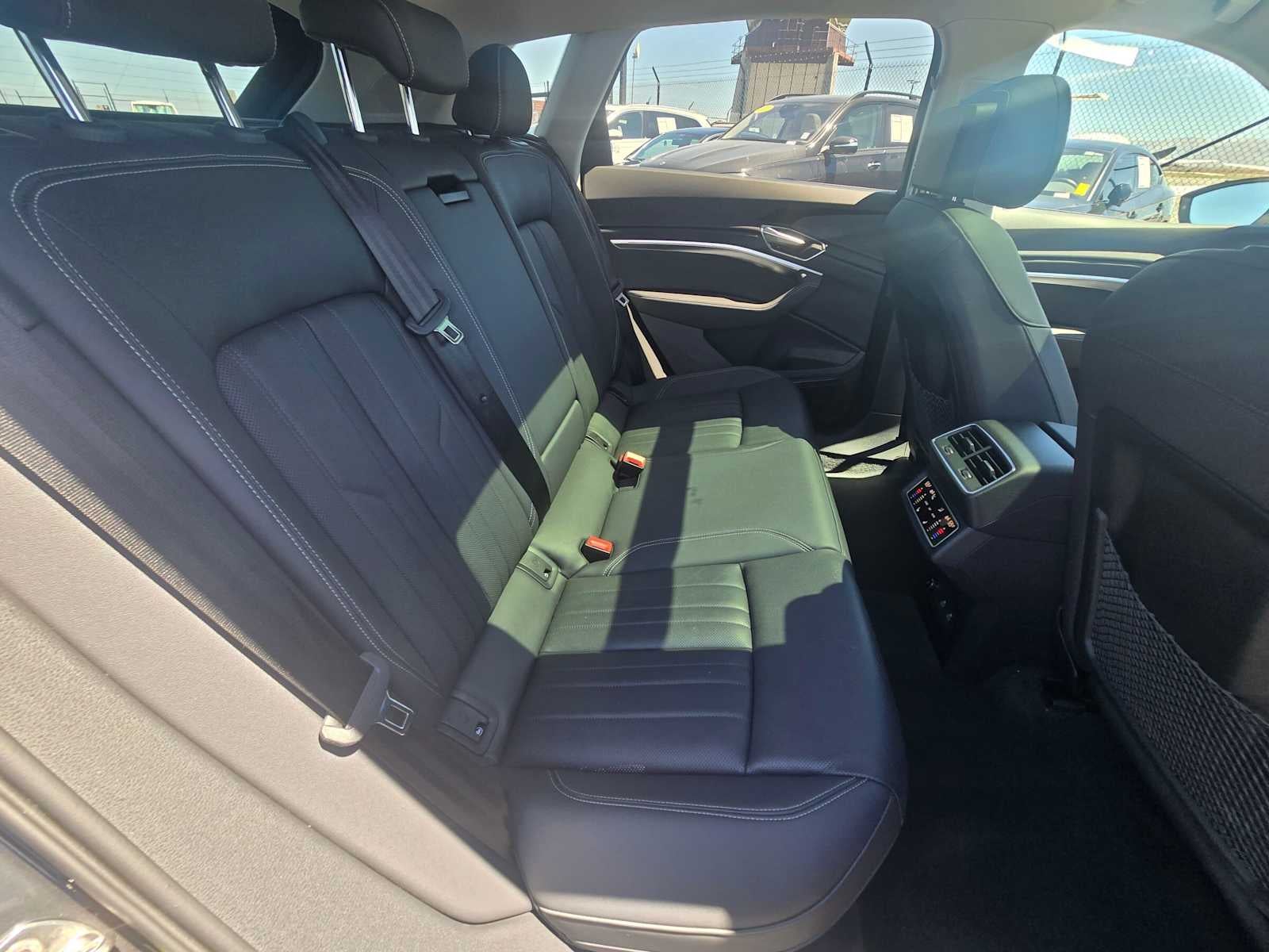 2024 Audi Q8 e-tron Premium Plus