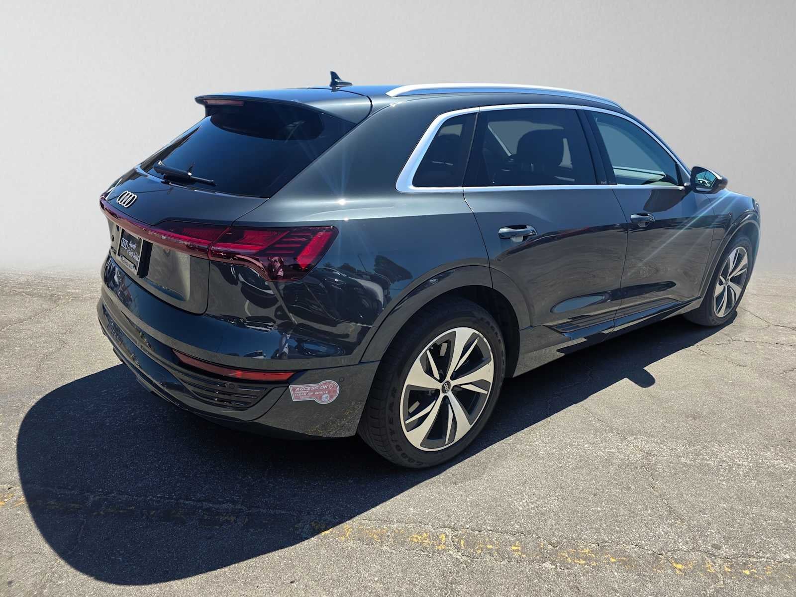 2024 Audi Q8 e-tron Premium Plus