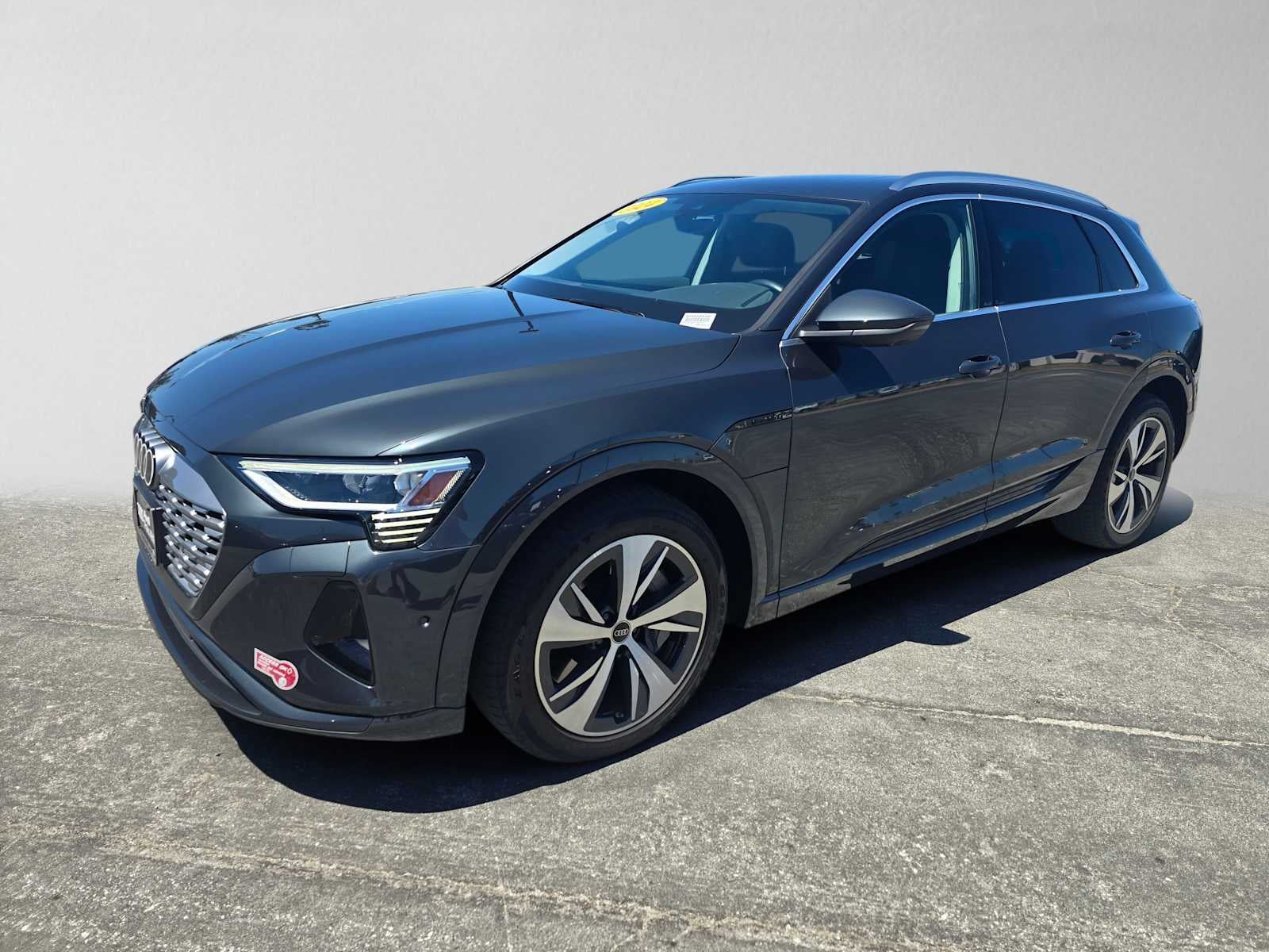 2024 Audi Q8 e-tron Premium Plus