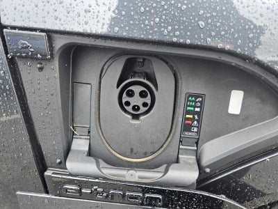 2024 Audi Q8 e-tron Premium Plus